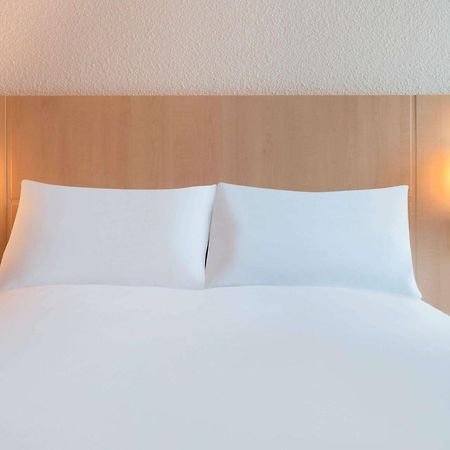 Готель Ibis Nantes Centre Gare Sud Екстер'єр фото