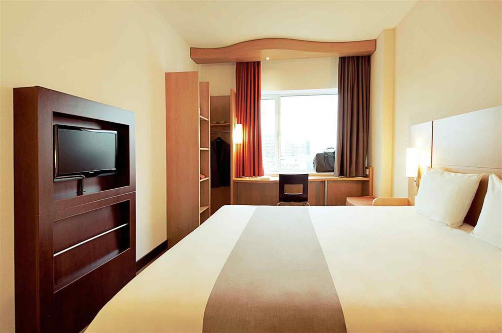 Готель Ibis Nantes Centre Gare Sud Номер фото